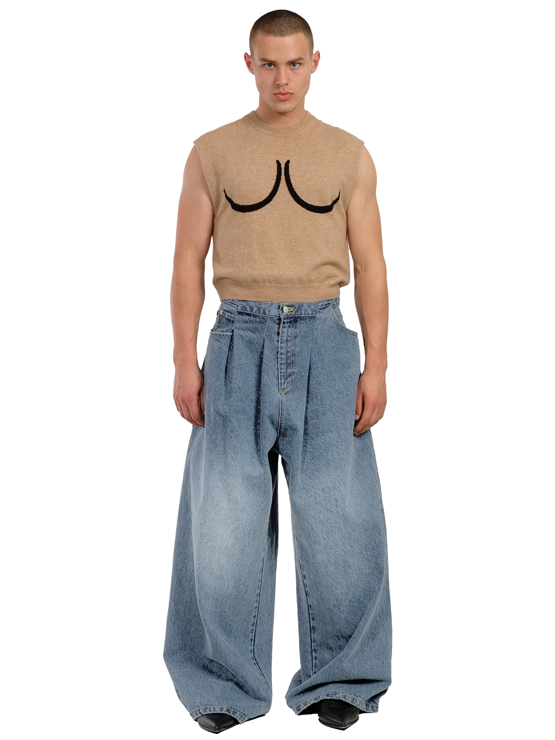 LIGHT WASH FOLDED JEANS