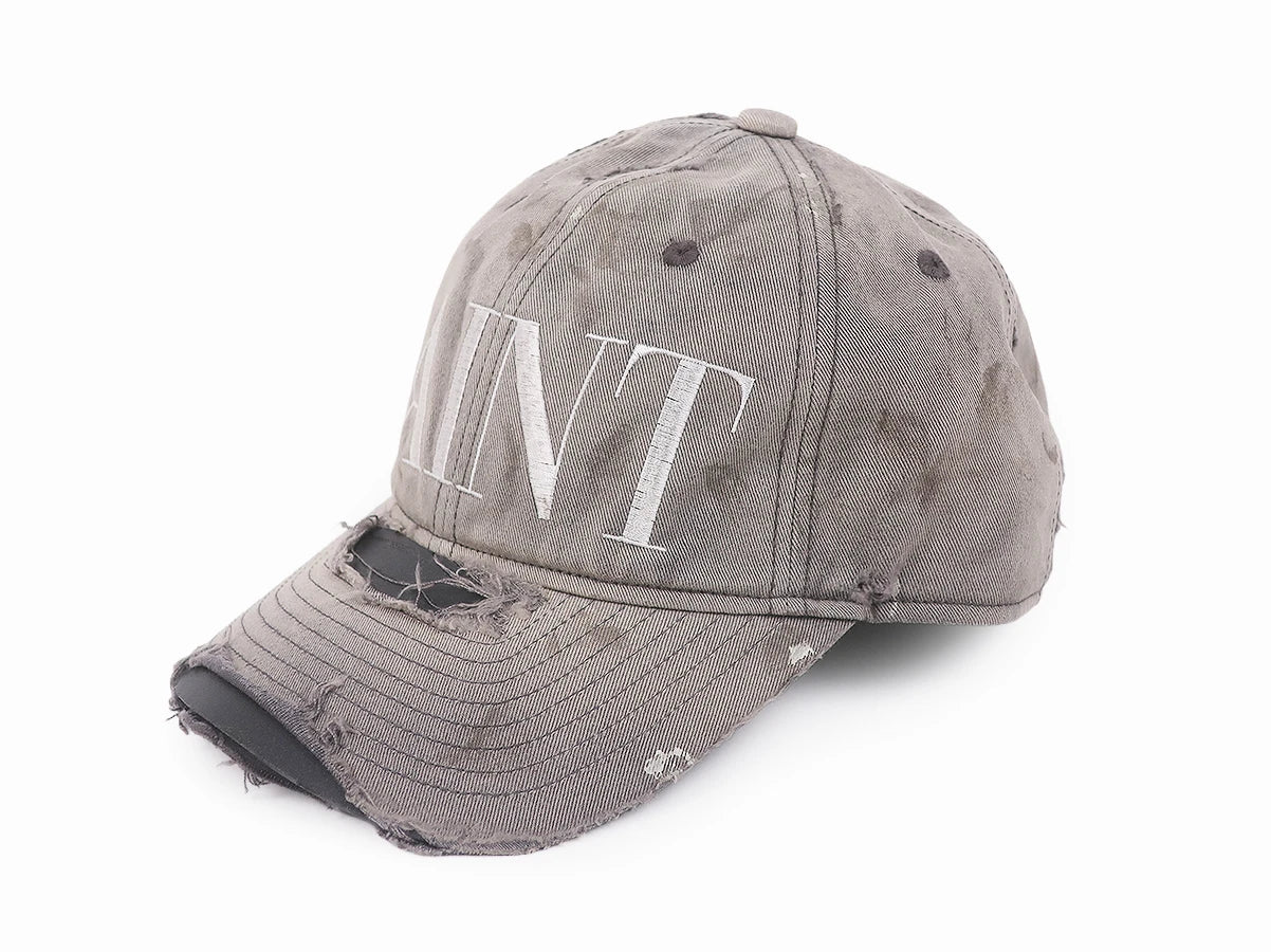 SAINT MXXXXXX CAP